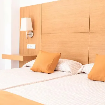 Elegance Playa Arenal Hotel 2*